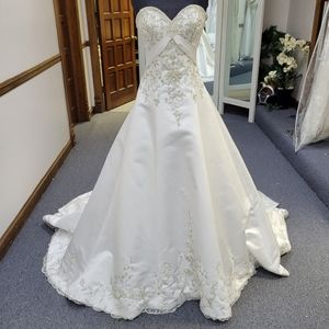 MORI LEE WHITE WEDDING DRESS